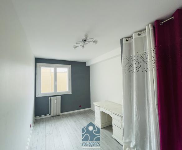 Appartement 4 pièces avec cave et stationnement