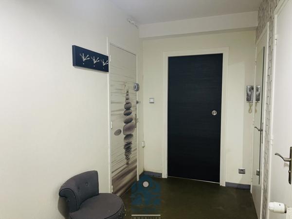 Appartement 4 pièces avec cave et stationnement