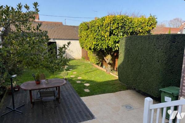 Maison à vendre à Sainte-Savine (10300) - Aube (10)

Maison mitoyenne d'un côté d'une surface...