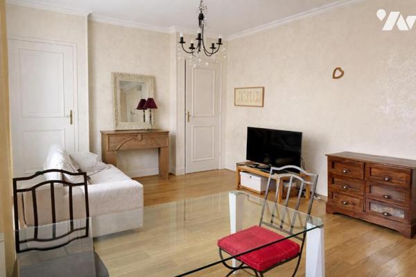 Maison à vendre à Sainte-Savine (10300) - Aube (10)

Maison mitoyenne d'un côté d'une surface...