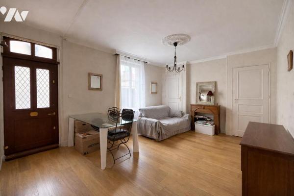 Maison à vendre à Sainte-Savine (10300) - Aube (10)

Maison mitoyenne d'un côté d'une surface...