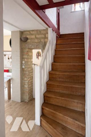 Maison à vendre à Sainte-Savine (10300) - Aube (10)

Maison mitoyenne d'un côté d'une surface...