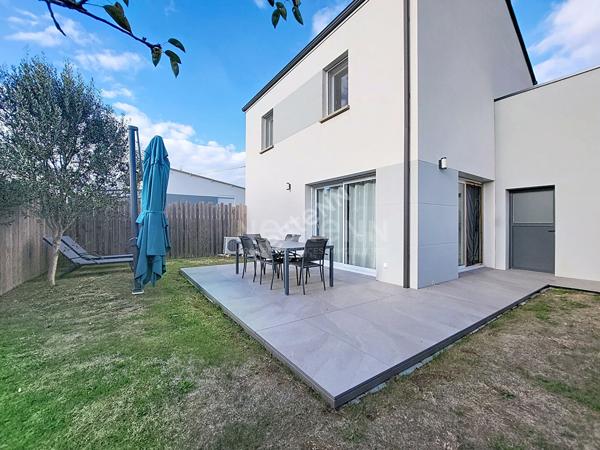Orvault  : A 3 kms du Bourg, en campagne, maison récente de 2018, état impeccable, belles prestations, 3 chambres, pièce de vie lumineuse, terrasse, petit jardin.