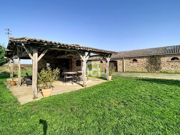 Maison familiale de 125 m² avec piscine chauffée et jardin exotique sans vis-à-vis