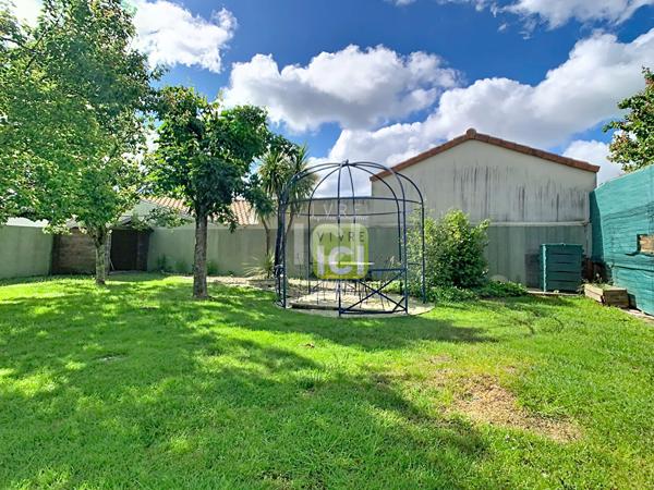 Maison familiale de 125 m² avec piscine chauffée et jardin exotique sans vis-à-vis
