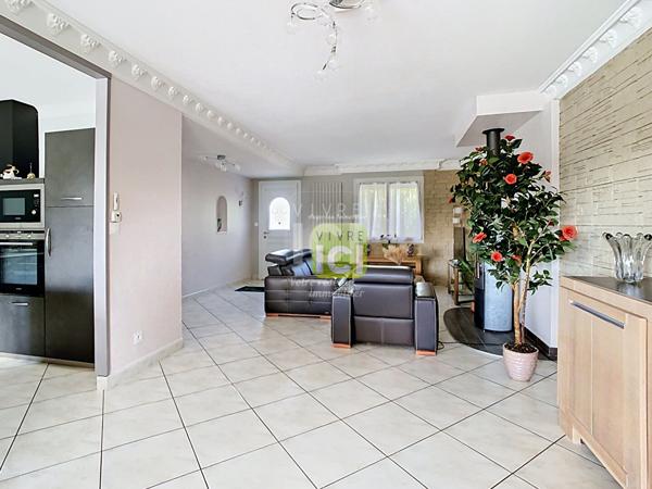 Maison familiale de 125 m² avec piscine chauffée et jardin exotique sans vis-à-vis
