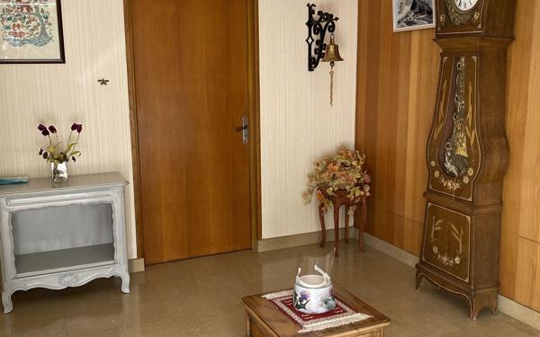 Maison à vendre    6 pièces • 221 m2 Bourg-en-Bresse