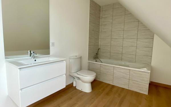 Maison à louer    4 pièces • 102,27 m2 Anneville-Ambourville