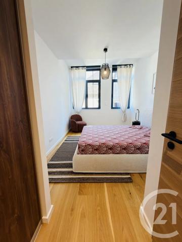 Appartement F4 à vendre  4 pièces - 158 m 2   BEAUNE  - 21