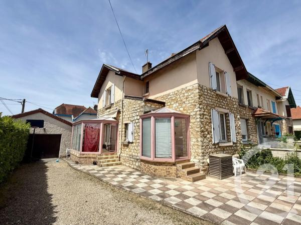 Maison à vendre  7 pièces - 141,76 m 2   LA CHASSAGNE  - 39