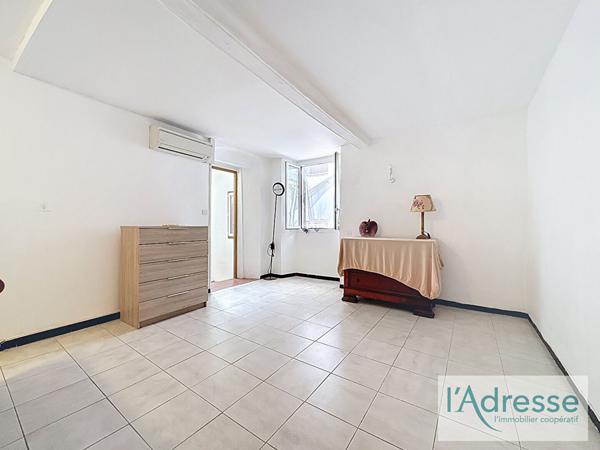 Appartement 2 pièces - 52 m² - Rue Cardinal Fesch - Zone piétonne