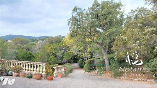 Villa de 200 m² sur un terrain de plus de 5000 m²