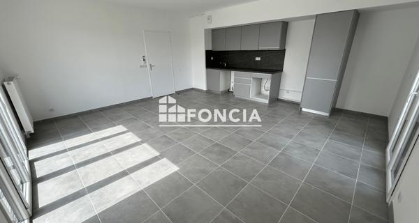Location Appartement 3 pièces 66.6 m² - Buchelay 78200