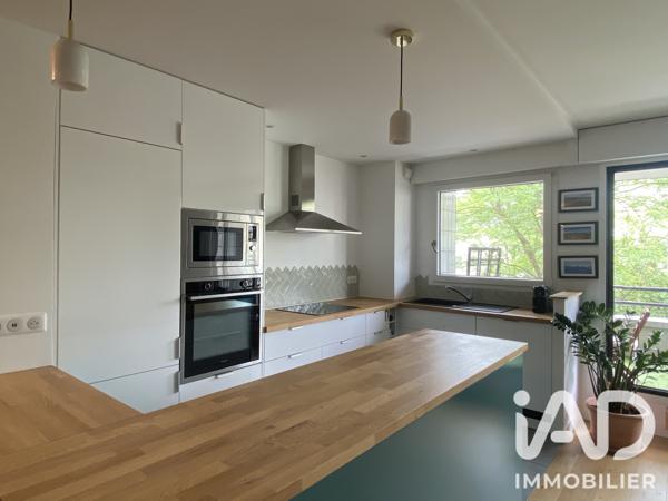 Location appartement 4 pièces 77,05 m² Suresnes