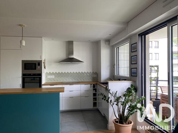 Location appartement 4 pièces 77,05 m² Suresnes