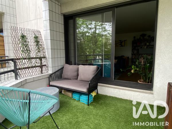 Location appartement 4 pièces 77,05 m² Suresnes