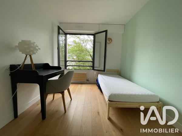 Location appartement 4 pièces 77,05 m² Suresnes