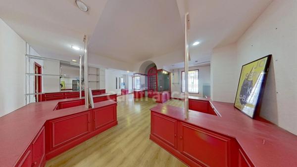 À VENDRE - LOCAL COMMERCIAL 156 m² - AMÉLIE-LES-BAINS (66) face aux Thermes.