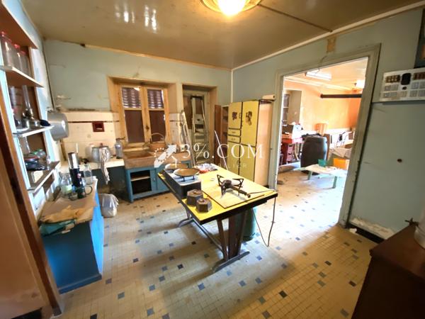 IMMEUBLE D'ENVIRON 300M2 A RÉNOVER - BEAUX VOLUMES  Bulligny (54113)