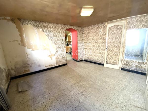 IMMEUBLE D'ENVIRON 300M2 A RÉNOVER - BEAUX VOLUMES  Bulligny (54113)