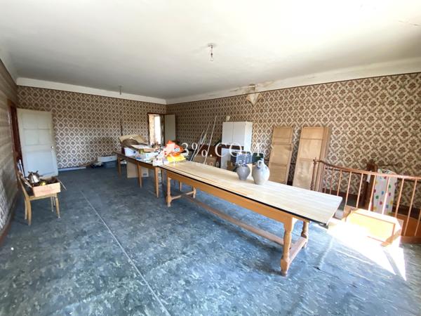 IMMEUBLE D'ENVIRON 300M2 A RÉNOVER - BEAUX VOLUMES  Bulligny (54113)