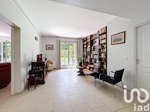 Maison à vendre 9 pièces 270 m² Dampierre-en-Yvelines