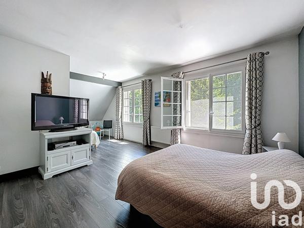 Maison à vendre 9 pièces 270 m² Dampierre-en-Yvelines