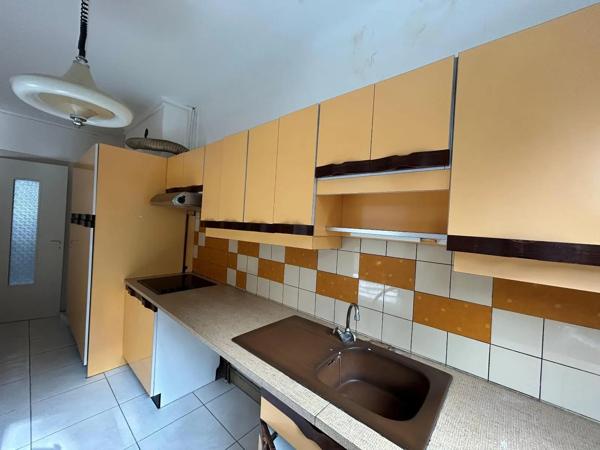 Appartement à louer 2 pièces 80.67m² Montbéliard (25200)