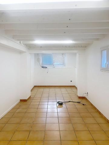 Local commercial Montreuil 142.39 m2