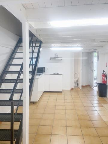 Local commercial Montreuil 142.39 m2