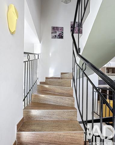 Maison à vendre 5 pièces 105 m² Saint-Saturnin-lès-Apt