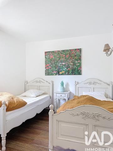 Maison à vendre 5 pièces 105 m² Saint-Saturnin-lès-Apt