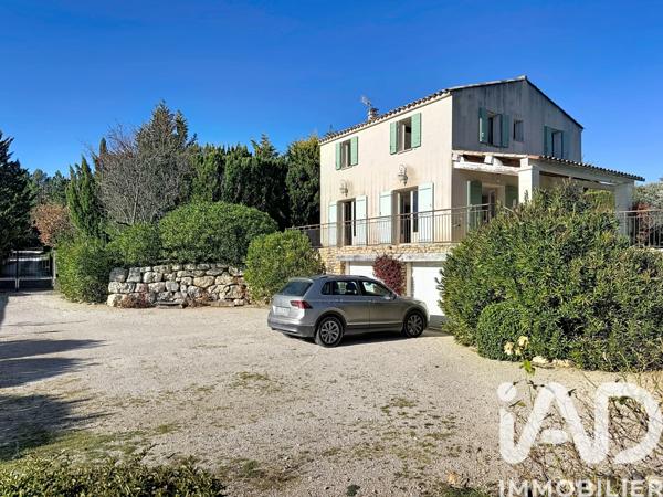 Maison à vendre 5 pièces 105 m² Saint-Saturnin-lès-Apt