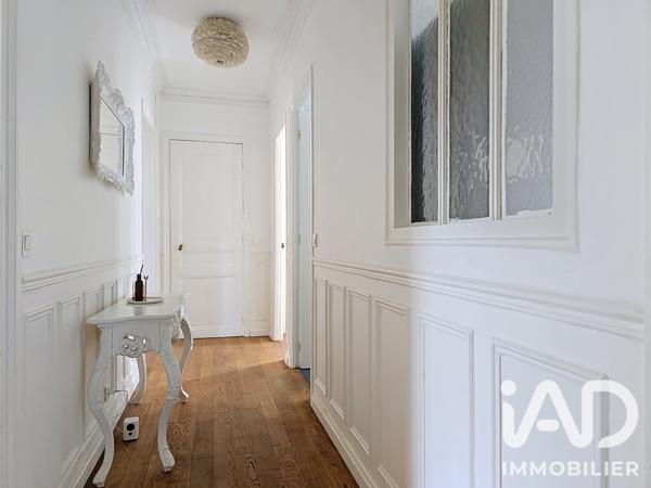 Appartement à vendre 3 pièces 59,69 m² Courbevoie