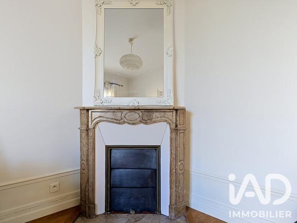 Appartement à vendre 3 pièces 59,69 m² Courbevoie
