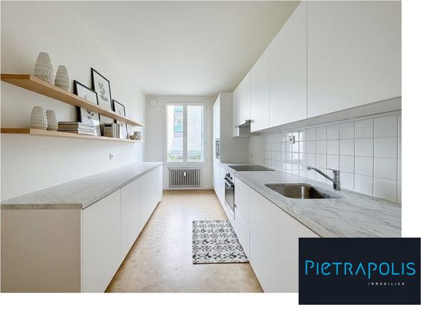 T4 avec balcon et garage à proximité de la Cité de la Gastronomie