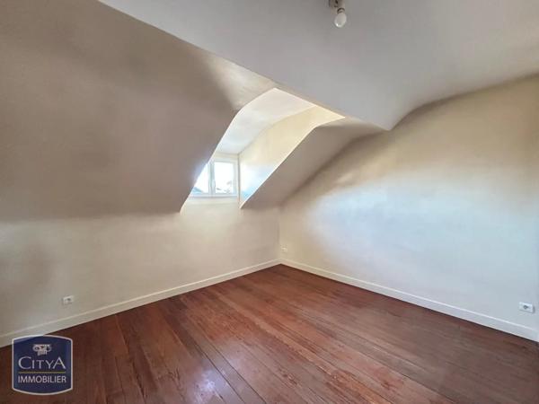 Maison à louer 8 pièces 177.75m²