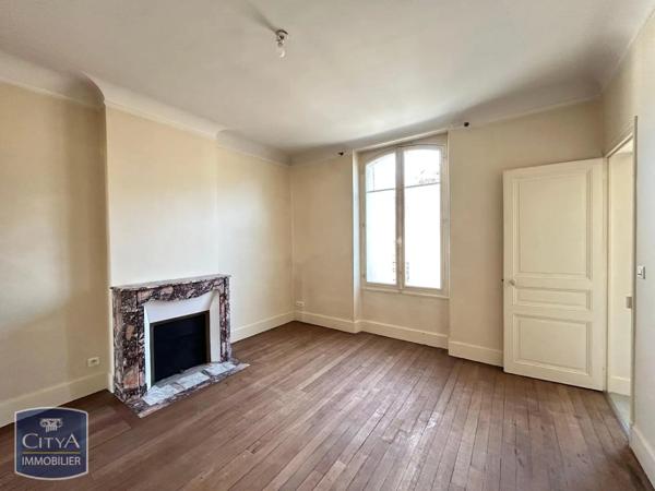 Maison à louer 8 pièces 177.75m²