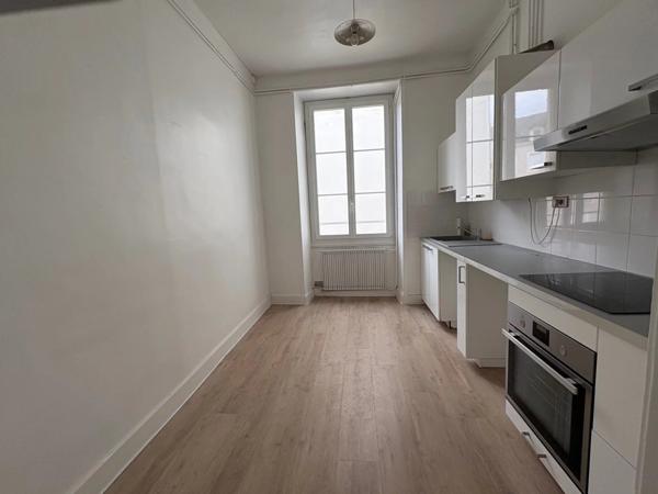 Vente Appartement 3 pièces 93 m2 à Nantes