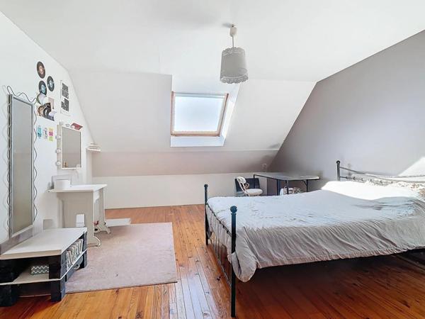 PAVILLON F7 - 150M² - 5 CHAMBRES - TERRASSE - JARDIN - 60290 LAIGNEVILLE