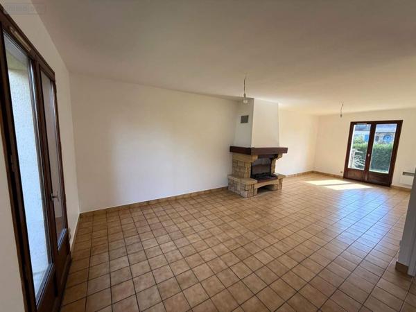 Maison à louer à Brécé en Ille-et-Vilaine (35530), ref : 019/5550