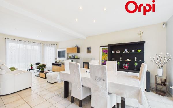 Maison à vendre    6 pièces •  Bernay