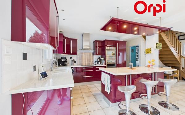 Maison à vendre    6 pièces •  Bernay