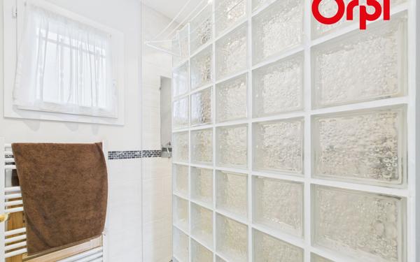 Maison à vendre    6 pièces •  Bernay