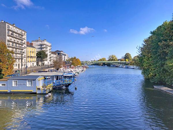 NANTES - ILE DE VERSAILLES / Appartement 4 pièces 3 chambres, caveau extérieur pour vélos