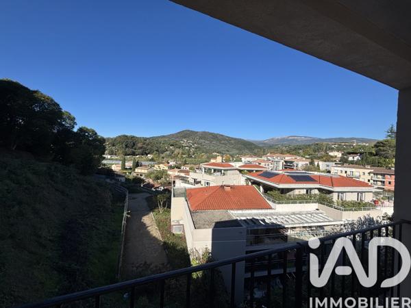 Appartement à vendre 3 pièces 100 m² Auribeau-sur-Siagne
