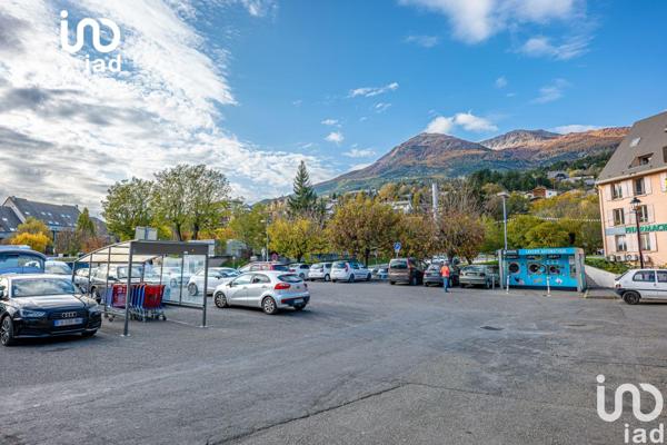 Boutique/Local commercial à vendre 2 000 m² Embrun