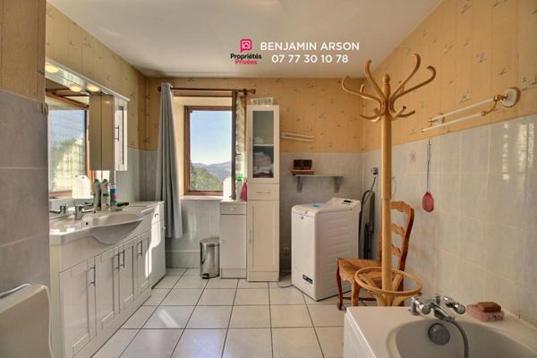 Maison Saint Laurent Du Pont 13 pièces - 8 Chbres - 236 m2
