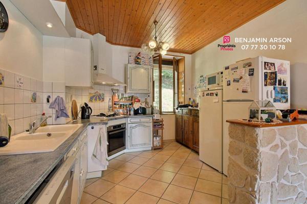 Maison Saint Laurent Du Pont 13 pièces - 8 Chbres - 236 m2