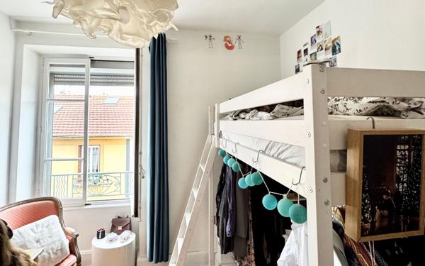 Appartement à vendre    3 pièces • 65 m2 Lyon 3